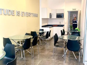 ALQUILER DE OFICINA 29 m² BARRANCO LIMITE MIRAFLORES, EDIFICIO EMPRESARIAL