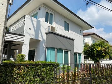 Selling a house LAND AND HOUSE Ruamchok , great price, with all furniture in the house