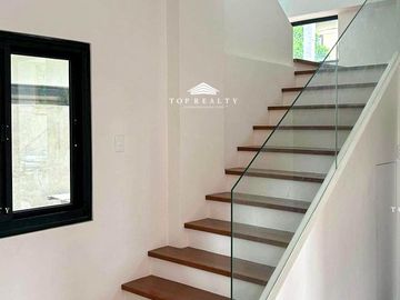 Eastville Filinvest East 4-Bedroom 4BR House and Lot for Sale in Cainta, Rizal