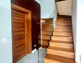 House and Lot for Sale in Cainta, Rizal at Greenwoods Executive Village