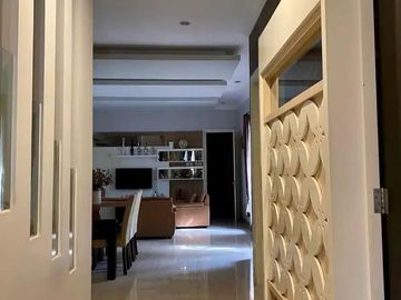 Rumah Dharmahusada Mewah 2 Lantai Dekat Raya MERR Kertajaya Galaxy Mall