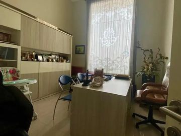 Rumah Dharmahusada Mewah 2 Lantai Dekat Raya MERR Kertajaya Galaxy Mall