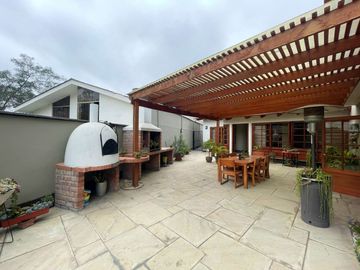 Vendo Hermosa Casa con Piscina en Rinconada del Lago