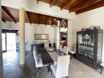 Vendo Hermosa Casa con Piscina en Rinconada del Lago