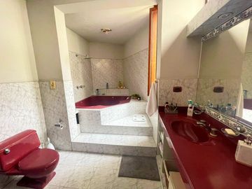 Vendo Hermosa Casa con Piscina en Rinconada del Lago