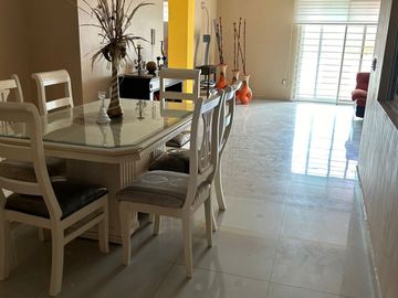 Casa en venta en Chapalita de Occidente