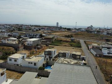 terreno de venta en manta zona sur gavilanes