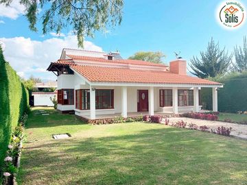 SOLÍS VENDE CASA DE CAMPO EN EL SAUSALITO