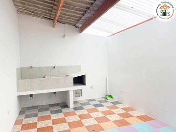 SOLÍS VENDE CASA DE CAMPO EN EL SAUSALITO