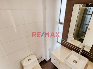 Se Vende Duplex !Descubre Tu Nuevo Hogar Con La Mejor Vista De Surco!