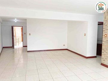 SOLÍS VENDE APARTAMENTO CON COCHERA EN URB EL INGENIO, CAJAMARCA.