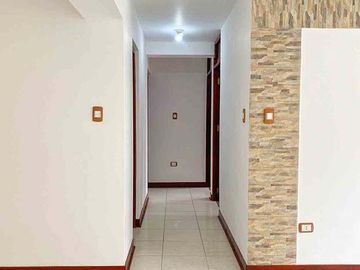 SOLÍS VENDE APARTAMENTO CON COCHERA EN URB EL INGENIO, CAJAMARCA.