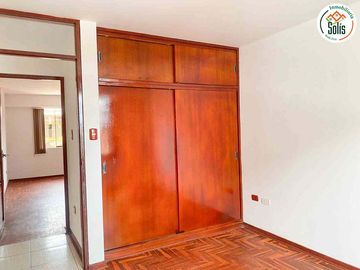 SOLÍS VENDE APARTAMENTO CON COCHERA EN URB EL INGENIO, CAJAMARCA.