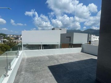 CASA EN VENTA  EN ALAMO SUR EN SANTIAGO NL