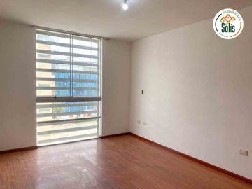 SOLÍS VENDE APARTAMENTO DE 115M EN URB. LOS CASTAÑOS, CAJAMARCA