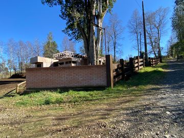 Casa por terminar 18 km Villarrica camino Ñancul Pitrufquén