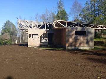 Casa por terminar 18 km Villarrica camino Ñancul Pitrufquén