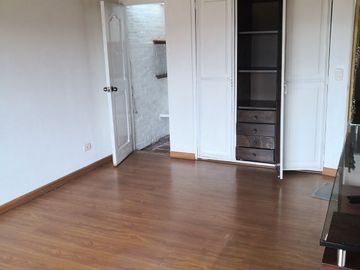 VENTA CASA POR YERBABUENA CON VISTA VALLE DE SOPO CONDOMINIO LA SOLEDAD