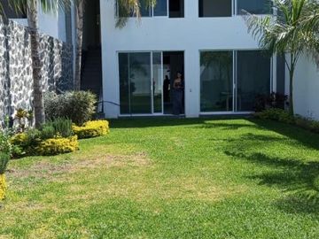 Casa sola en Brisas