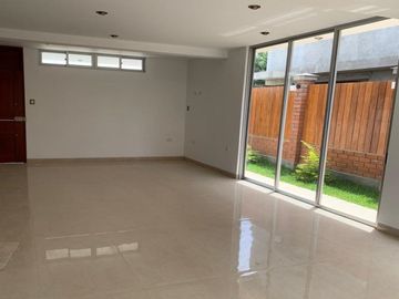 ALQUILER DE CASA EN CONDOMINIO MIRAFLORES COUNTRY CLUB