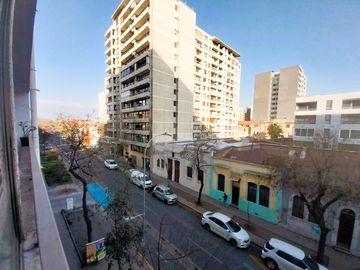 Tipo Mariposa, A Pasos De Barrio Italia, Metro. Arrendado