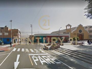 CASA COMERCIAL EN VENTA - EN PLENA PLAZA POCOLLAY TACNA