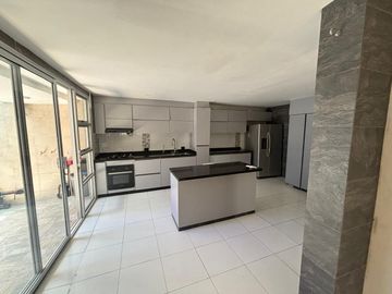 VENTA CASA ESQUINERA DE DOS NIVELES EN URBANIZACIÓN BELLOMAR DE PUERTO COLOMBIA