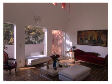 322 M2, PENTHOUSE 2 NIVELES, 3 CAJONES TECHADOS, FUENTES DE SATÉLITE