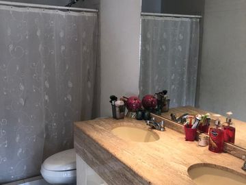 322 M2, PENTHOUSE 2 NIVELES, 3 CAJONES TECHADOS, FUENTES DE SATÉLITE