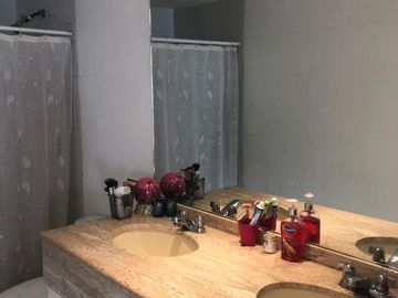 322 M2, PENTHOUSE 2 NIVELES, 3 CAJONES TECHADOS, FUENTES DE SATÉLITE