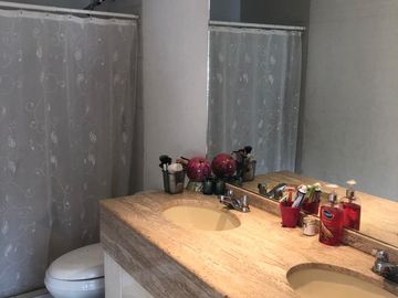 322 M2, PENTHOUSE 2 NIVELES, 3 CAJONES TECHADOS, FUENTES DE SATÉLITE