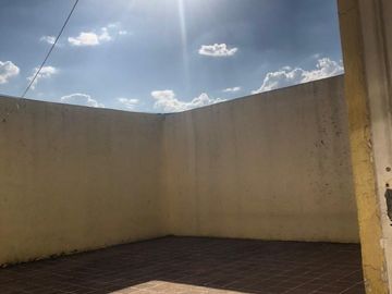 322 M2, PENTHOUSE 2 NIVELES, 3 CAJONES TECHADOS, FUENTES DE SATÉLITE