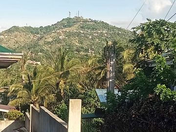 HOUSE AND LOT NEAR PICNIC GROVE AND PEOPLE'S PARK TAGAYTAY CAVITE