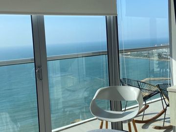 APARTAMENTO EN VENTA VISTA AL MAR PISO ALTO EN BOCAGRANDE, CARTAGENA
