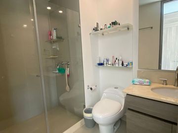 APARTAMENTO EN VENTA VISTA AL MAR PISO ALTO EN BOCAGRANDE, CARTAGENA