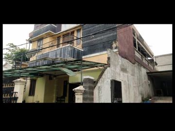 Dijual Cepat dan murah !!! Rumah bonus Kos-kosan di Warung Buncit 2,9 M nego