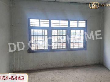 Commercial building, Soi Ratchadamnoen 2, Tha Hin, Lopburi