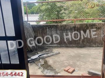 Commercial building, Soi Ratchadamnoen 2, Tha Hin, Lopburi