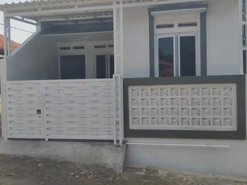 RUMAH TERMURAH DI JAKARTA SELATAN !!!! Dijual Cepat 1 unit rumah baru dekat Stasiun KA Tanjung Barat 750 M nego