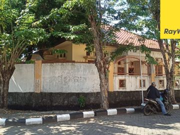 Rumah Hook Dijalan Kutisari Indah Utara Surabaya