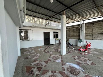 casa comercial de venta en manta zona norte