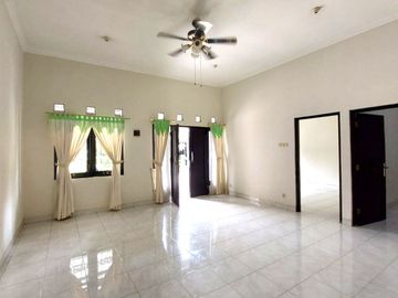 Rumah Cantik dan Nyaman di Perumahan Griya Kuantan