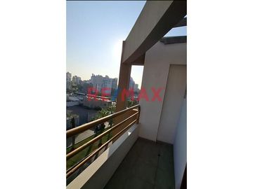 Vendo Duplex En La Av El Golf Con Cochera 173 M2