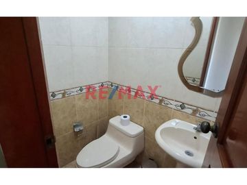 Vendo Duplex En La Av El Golf Con Cochera 173 M2