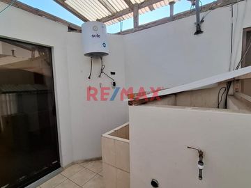 Vendo Duplex En La Av El Golf Con Cochera 173 M2