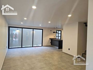 ESTRENA CASA EN FRAILES RESIDENCIAL