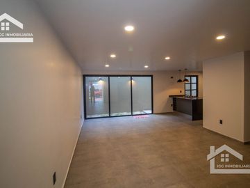 ESTRENA CASA EN FRAILES RESIDENCIAL
