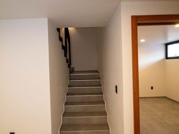 ESTRENA CASA EN FRAILES RESIDENCIAL