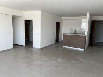 Departamento en renta con 2 recamaras y family room en Altos Juriquilla