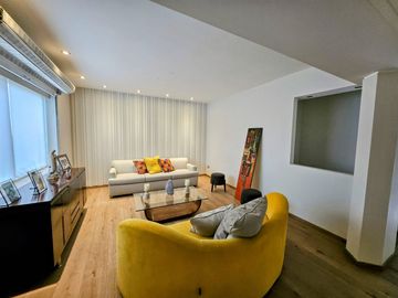 LINDA CASA REMODELADA A UNA CUADRA DEL MALECÓN DE MIRAFLORES